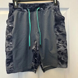 ! LULULEMON Namaste At The Beach Short II *9" MENS Size Small